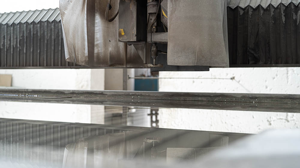 mondo-marmo-design-azienda-waterjet-20210928-710783.jpg